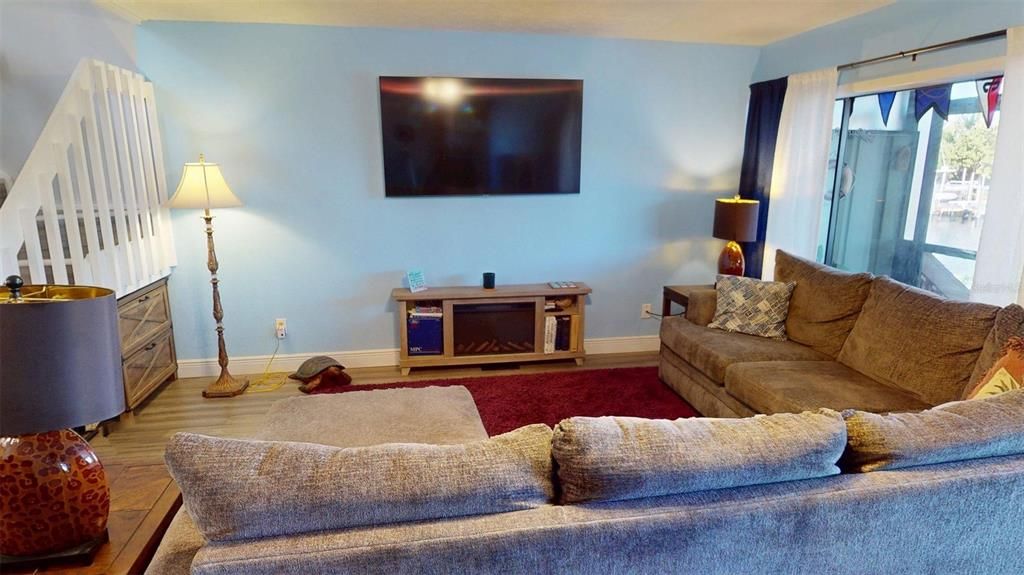 Activo con contrato: $259,000 (3 camas, 2 baños, 1360 Pies cuadrados)