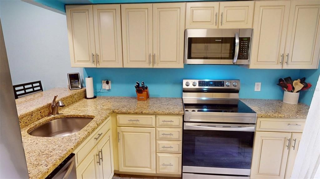 Activo con contrato: $259,000 (3 camas, 2 baños, 1360 Pies cuadrados)
