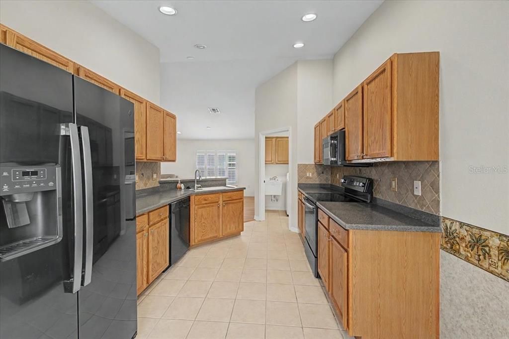 For Sale: $254,400 (2 beds, 2 baths, 1497 Square Feet)