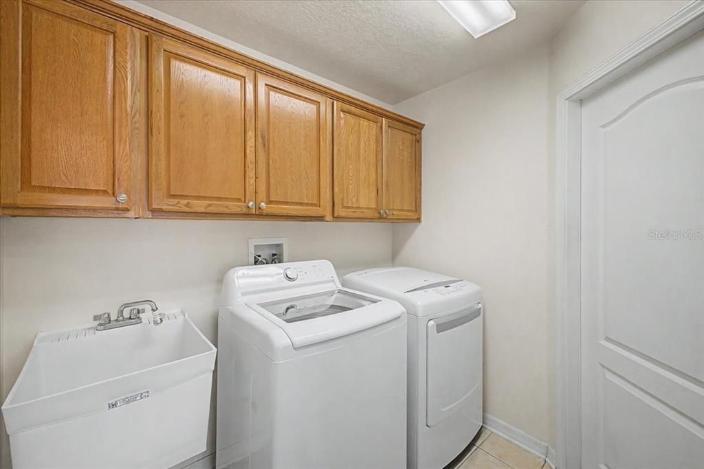 For Sale: $254,400 (2 beds, 2 baths, 1497 Square Feet)