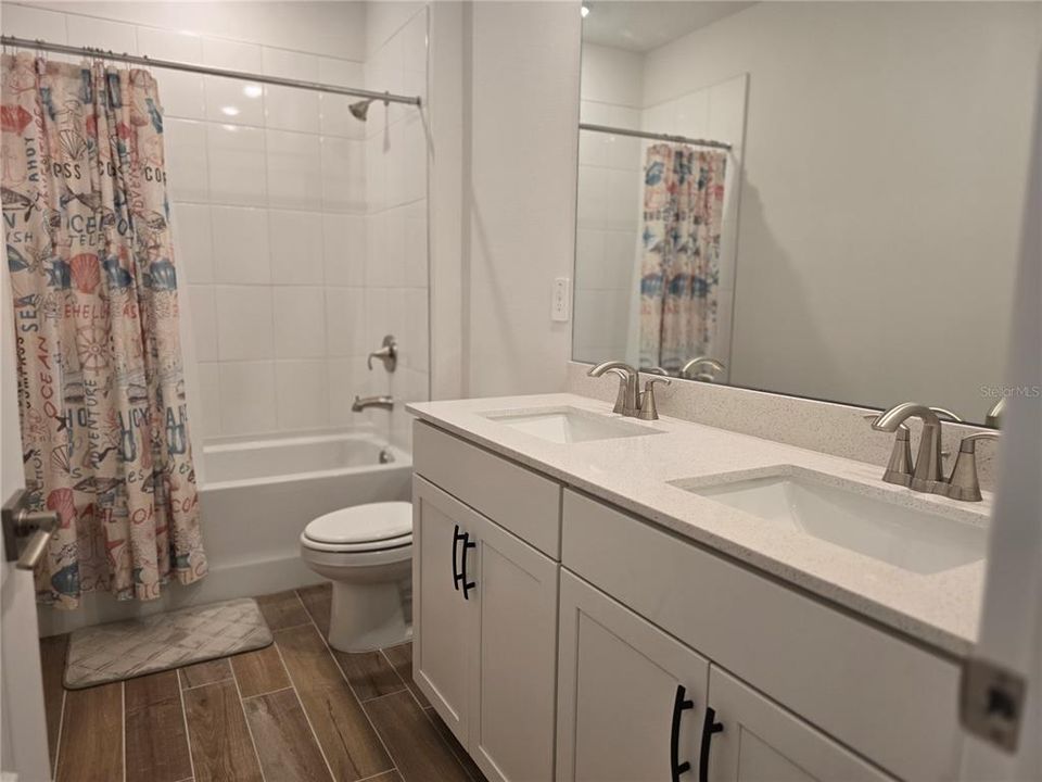 For Rent: $2,850 (4 beds, 3 baths, 2835 Square Feet)