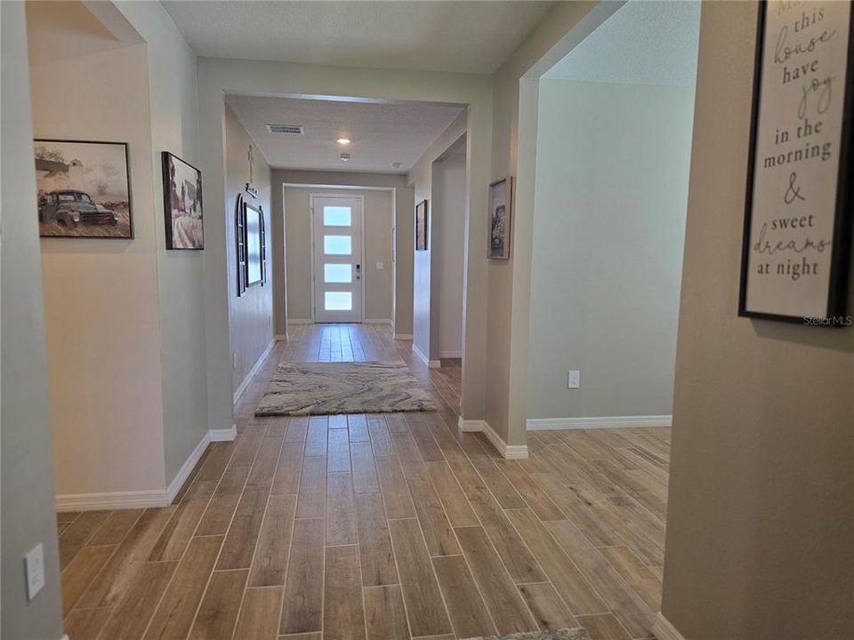 For Rent: $2,850 (4 beds, 3 baths, 2835 Square Feet)