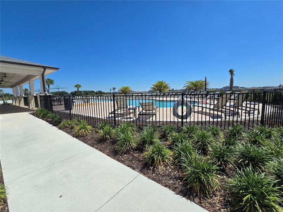 For Rent: $2,850 (4 beds, 3 baths, 2835 Square Feet)