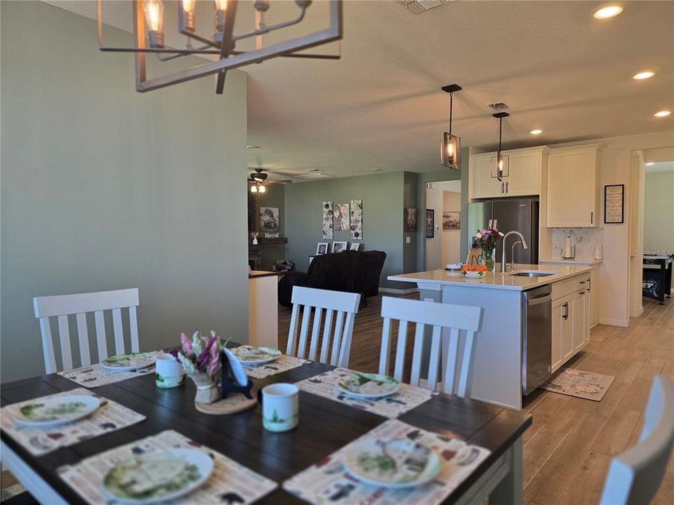 For Rent: $2,850 (4 beds, 3 baths, 2835 Square Feet)
