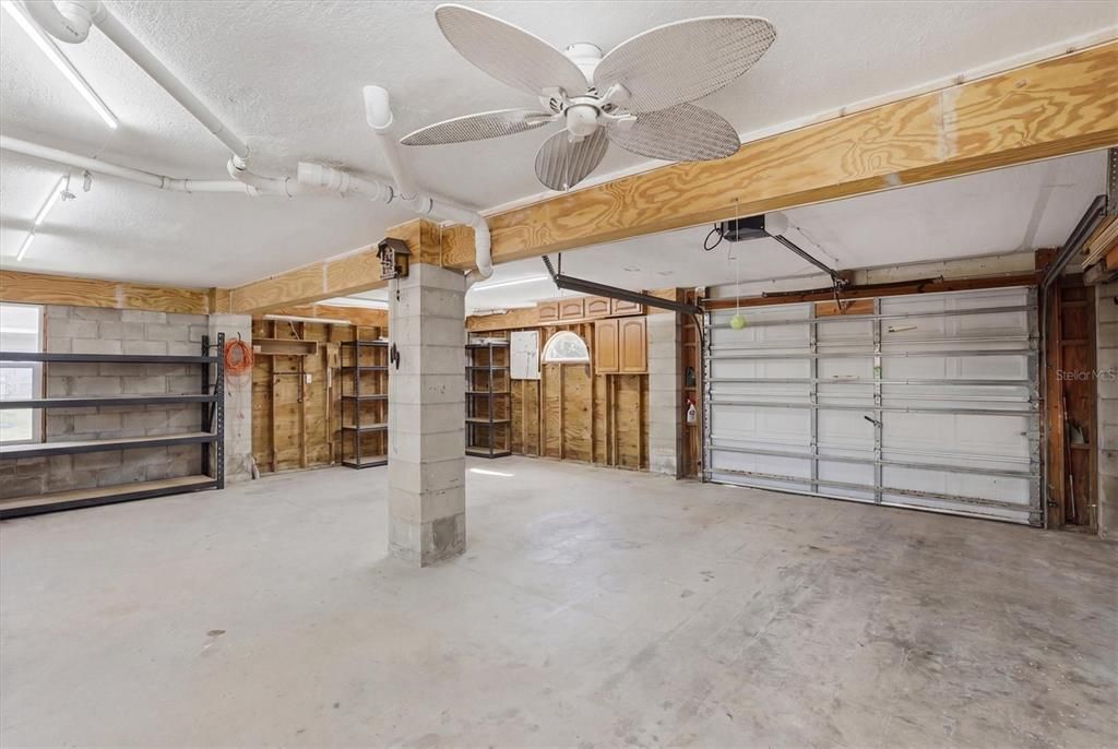 For Sale: $479,900 (2 beds, 2 baths, 1092 Square Feet)