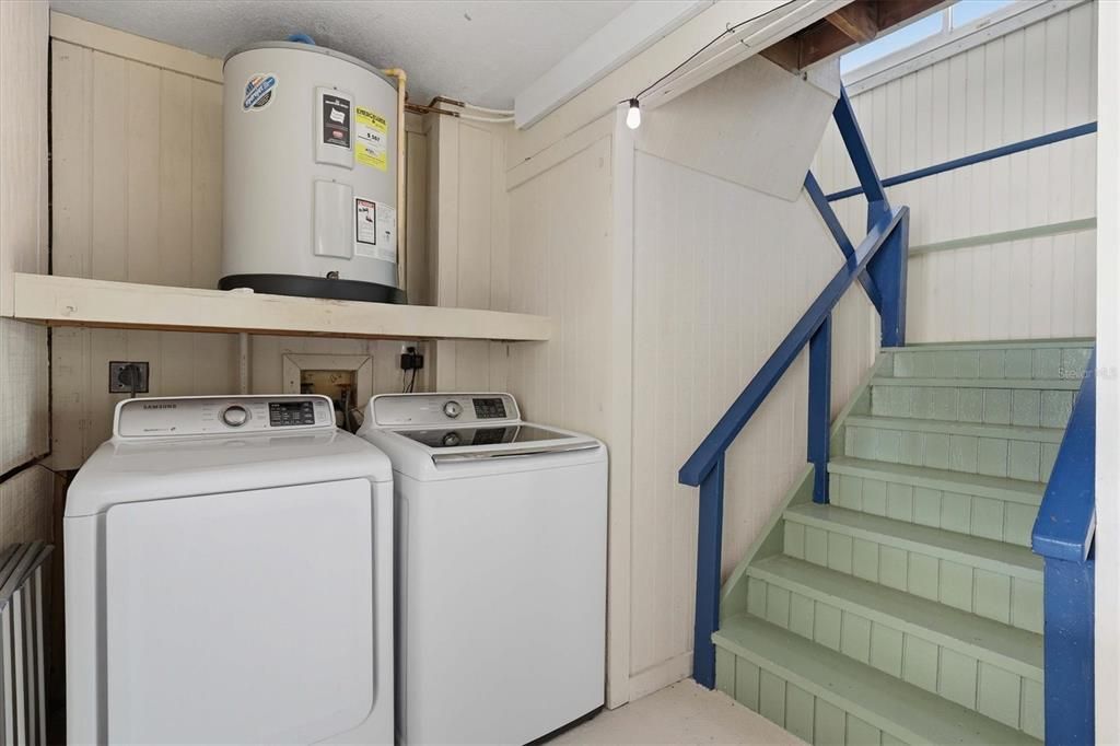 For Sale: $479,900 (2 beds, 2 baths, 1092 Square Feet)