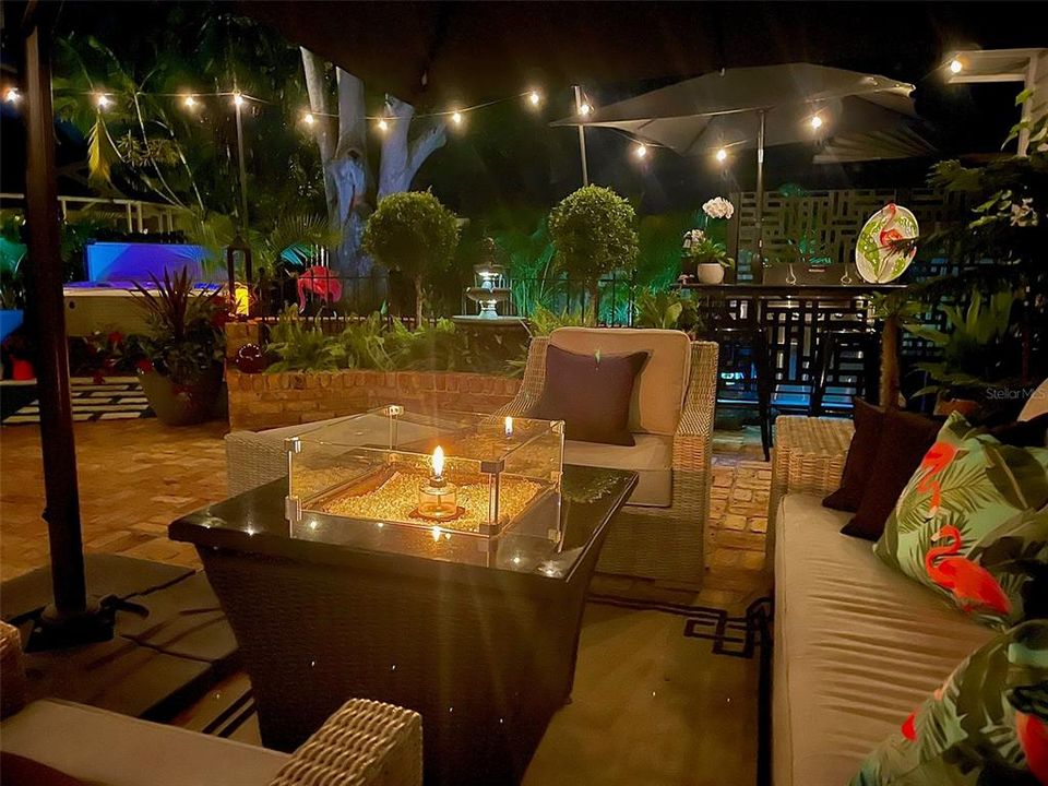 Activo con contrato: $825,000 (4 camas, 2 baños, 2267 Pies cuadrados)