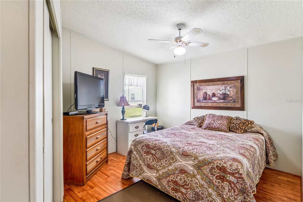 For Sale: $145,000 (2 beds, 2 baths, 1026 Square Feet)