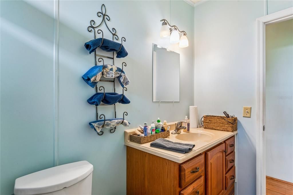 For Sale: $145,000 (2 beds, 2 baths, 1026 Square Feet)