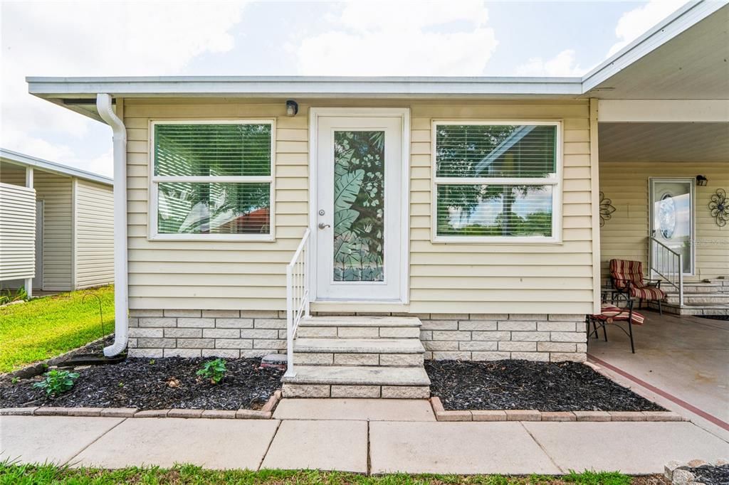 For Sale: $145,000 (2 beds, 2 baths, 1026 Square Feet)