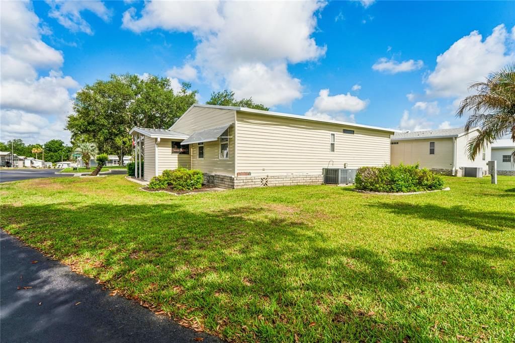 For Sale: $145,000 (2 beds, 2 baths, 1026 Square Feet)