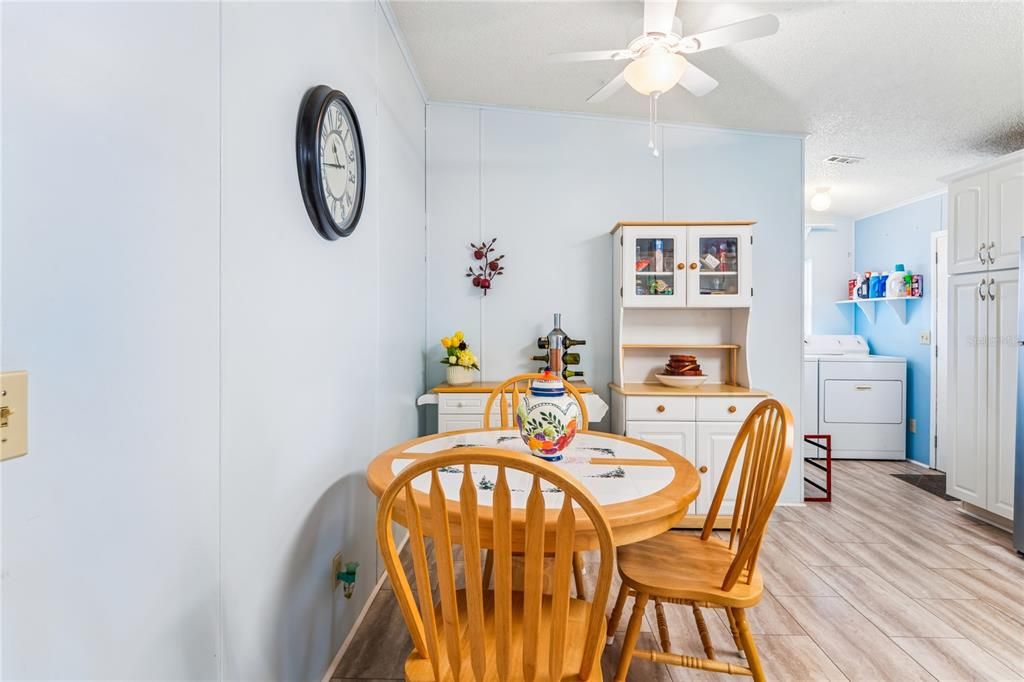 For Sale: $145,000 (2 beds, 2 baths, 1026 Square Feet)