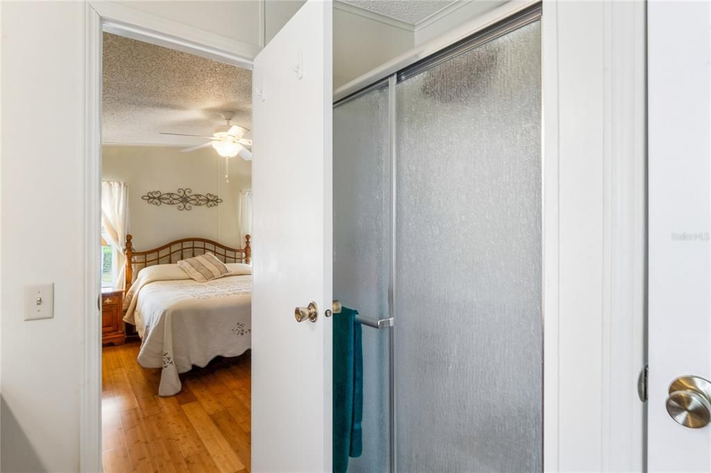 For Sale: $145,000 (2 beds, 2 baths, 1026 Square Feet)
