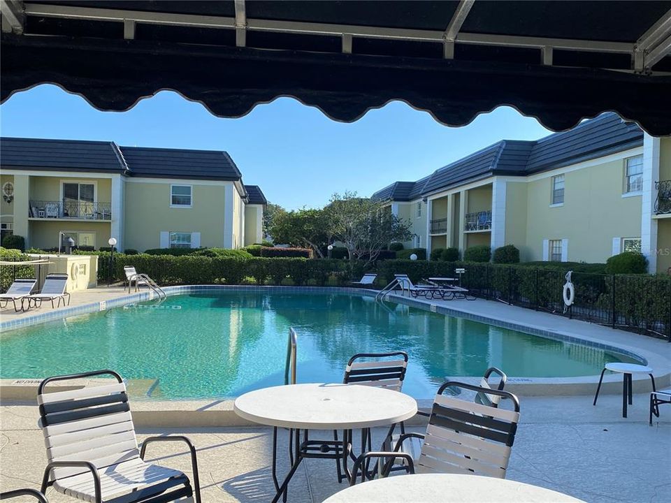 For Sale: $259,900 (2 beds, 2 baths, 1026 Square Feet)