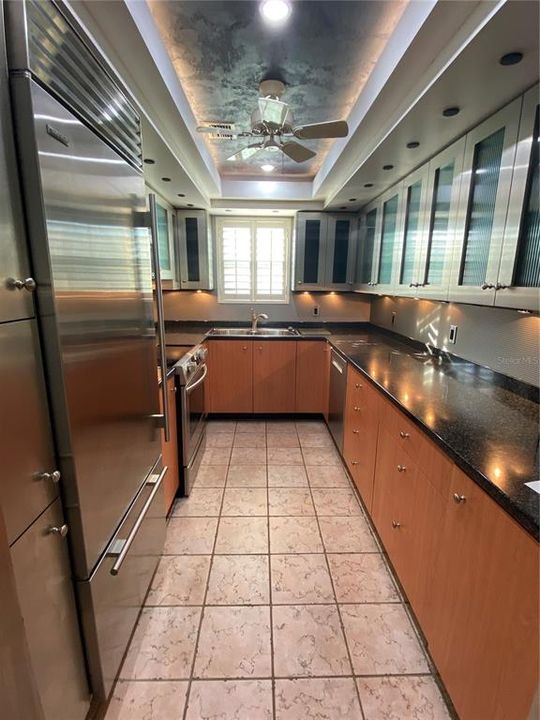 For Sale: $259,900 (2 beds, 2 baths, 1026 Square Feet)