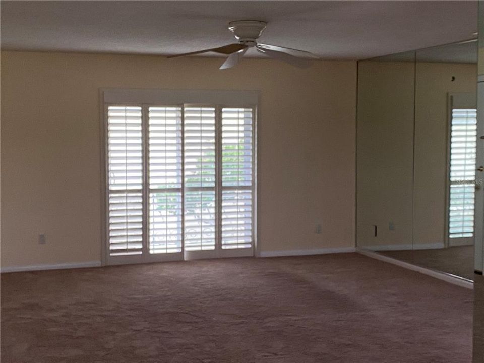 For Sale: $259,900 (2 beds, 2 baths, 1026 Square Feet)