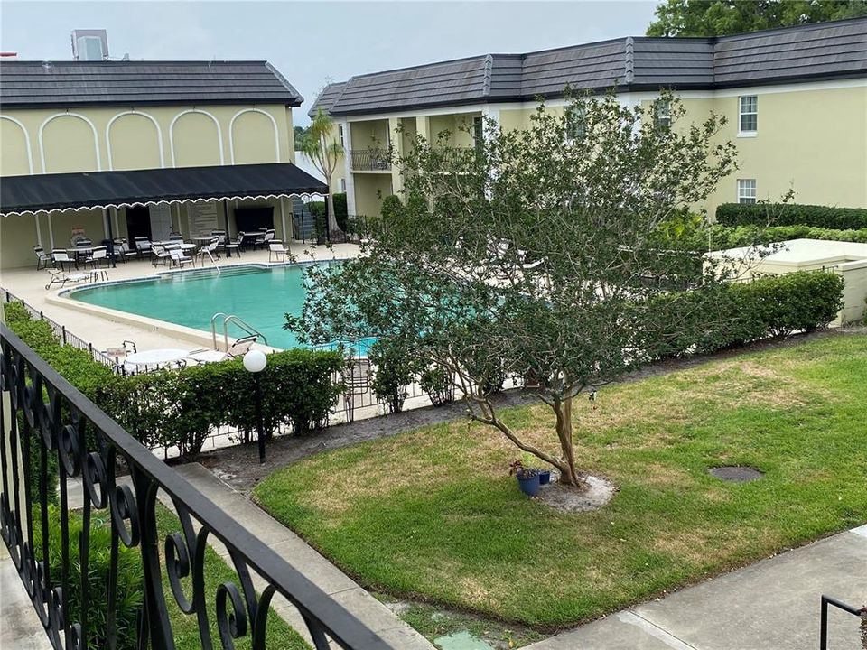 For Sale: $259,900 (2 beds, 2 baths, 1026 Square Feet)