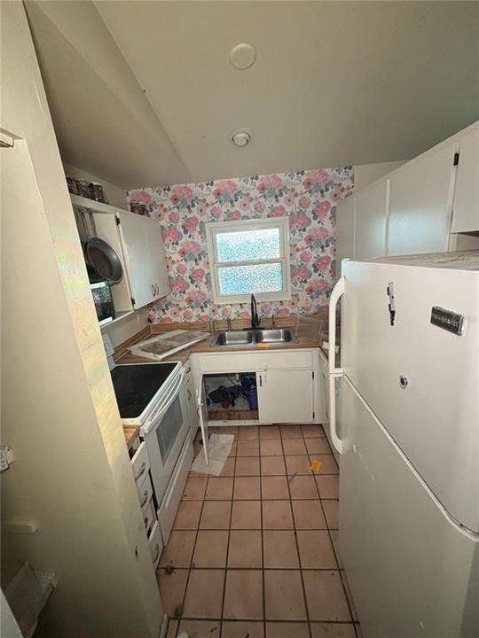 For Sale: $185,000 (3 beds, 2 baths, 1119 Square Feet)