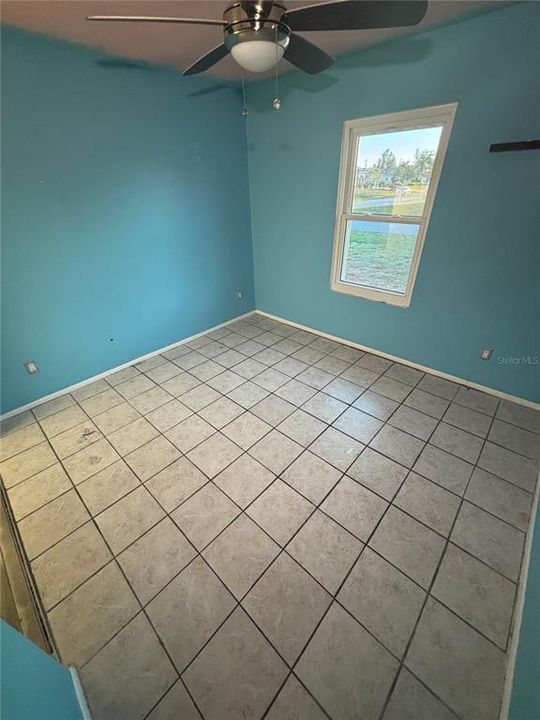 For Sale: $185,000 (3 beds, 2 baths, 1119 Square Feet)