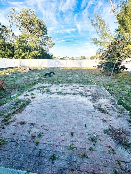 For Sale: $185,000 (3 beds, 2 baths, 1119 Square Feet)