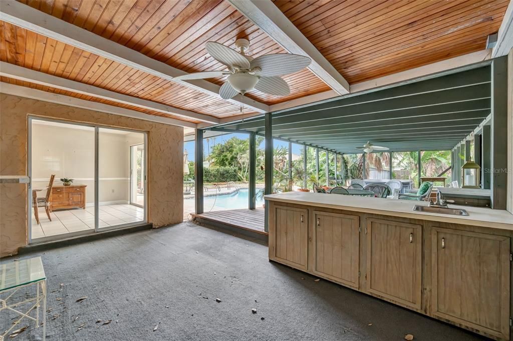 For Sale: $475,000 (2 beds, 2 baths, 1574 Square Feet)