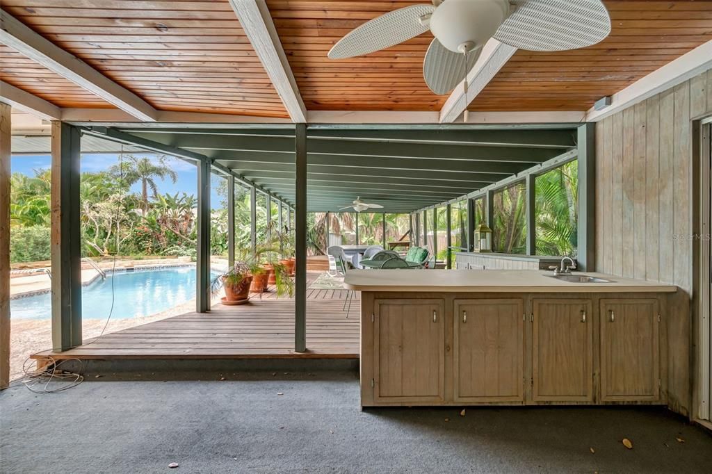 For Sale: $475,000 (2 beds, 2 baths, 1574 Square Feet)