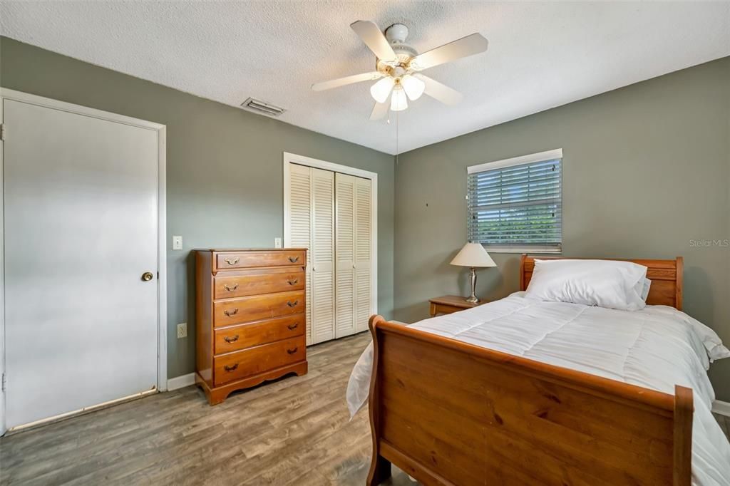 For Sale: $475,000 (2 beds, 2 baths, 1574 Square Feet)