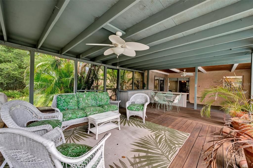 For Sale: $475,000 (2 beds, 2 baths, 1574 Square Feet)
