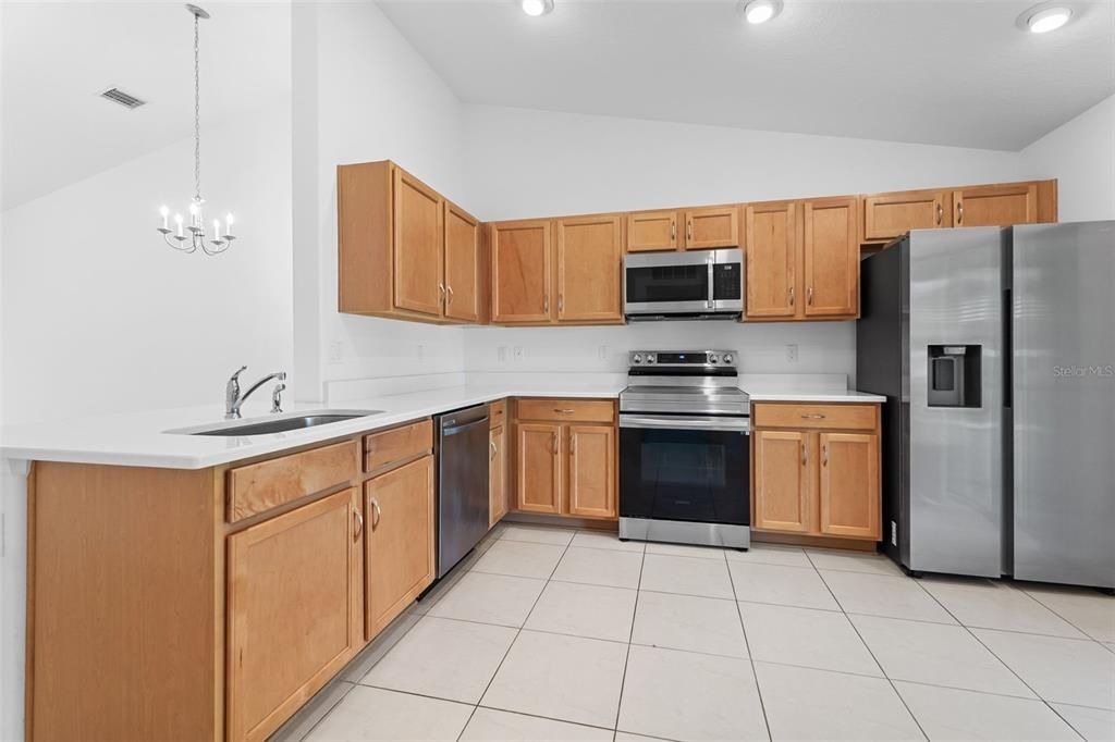 For Sale: $579,900 (8 beds, 0 baths, 3048 Square Feet)