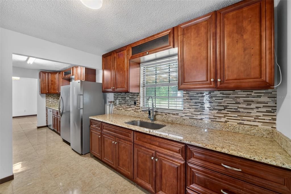 For Sale: $329,900 (3 beds, 2 baths, 1313 Square Feet)