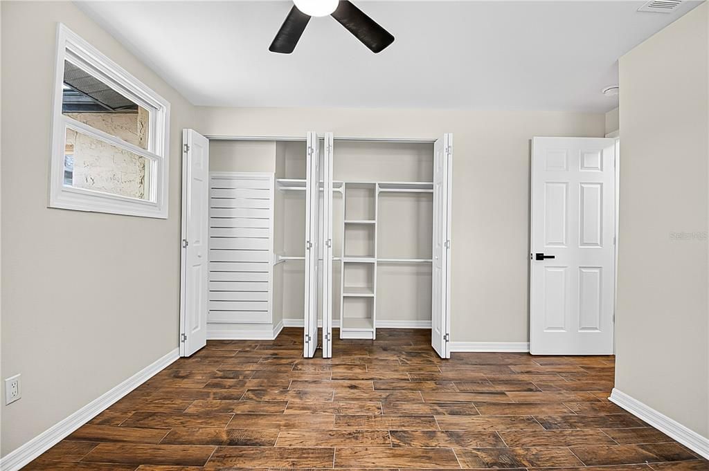 Activo con contrato: $370,000 (3 camas, 2 baños, 1617 Pies cuadrados)