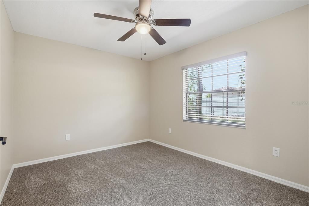 Activo con contrato: $294,900 (3 camas, 2 baños, 1260 Pies cuadrados)