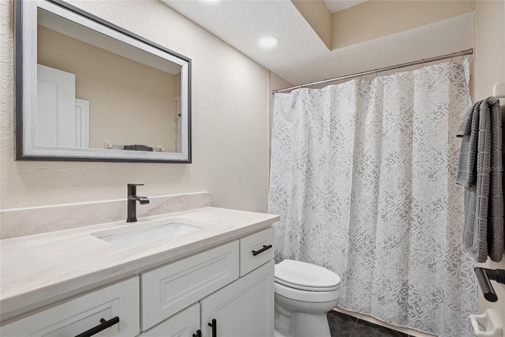 Activo con contrato: $294,900 (3 camas, 2 baños, 1260 Pies cuadrados)