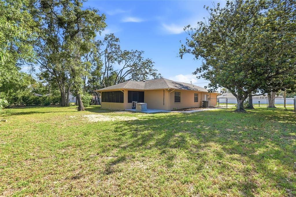 Activo con contrato: $294,900 (3 camas, 2 baños, 1260 Pies cuadrados)