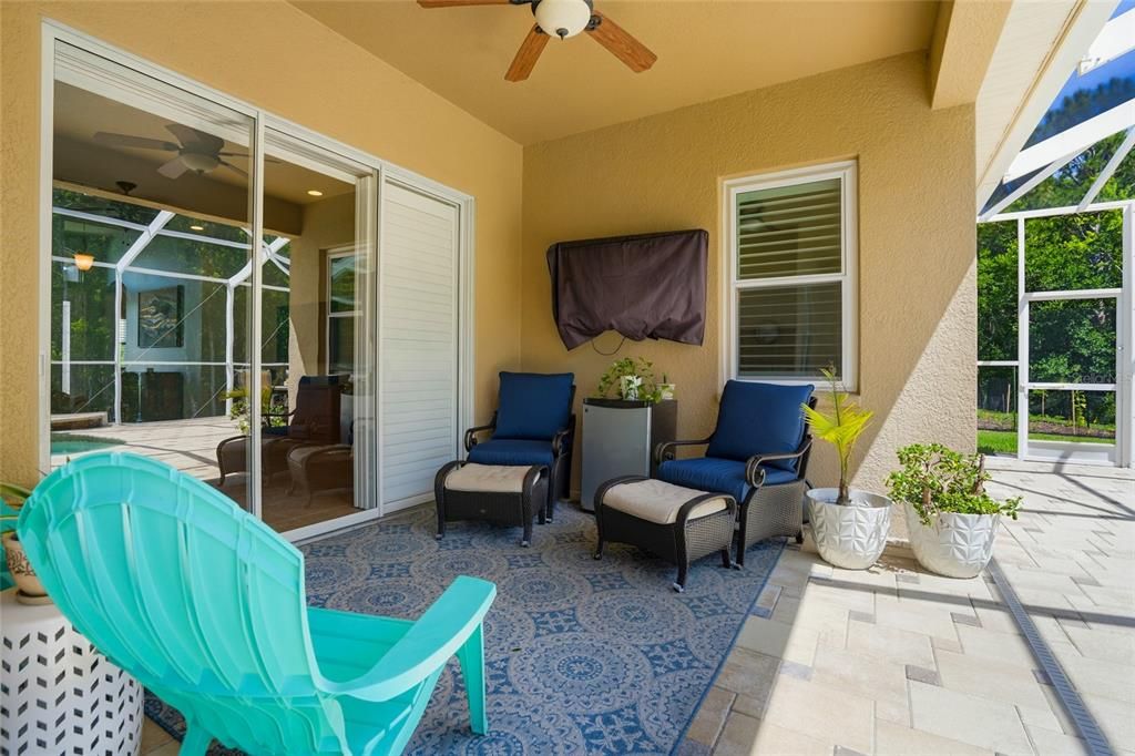 For Sale: $715,000 (5 beds, 4 baths, 3055 Square Feet)