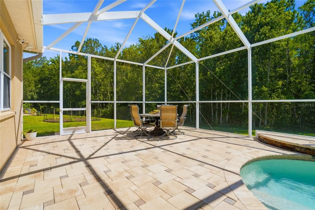 For Sale: $715,000 (5 beds, 4 baths, 3055 Square Feet)