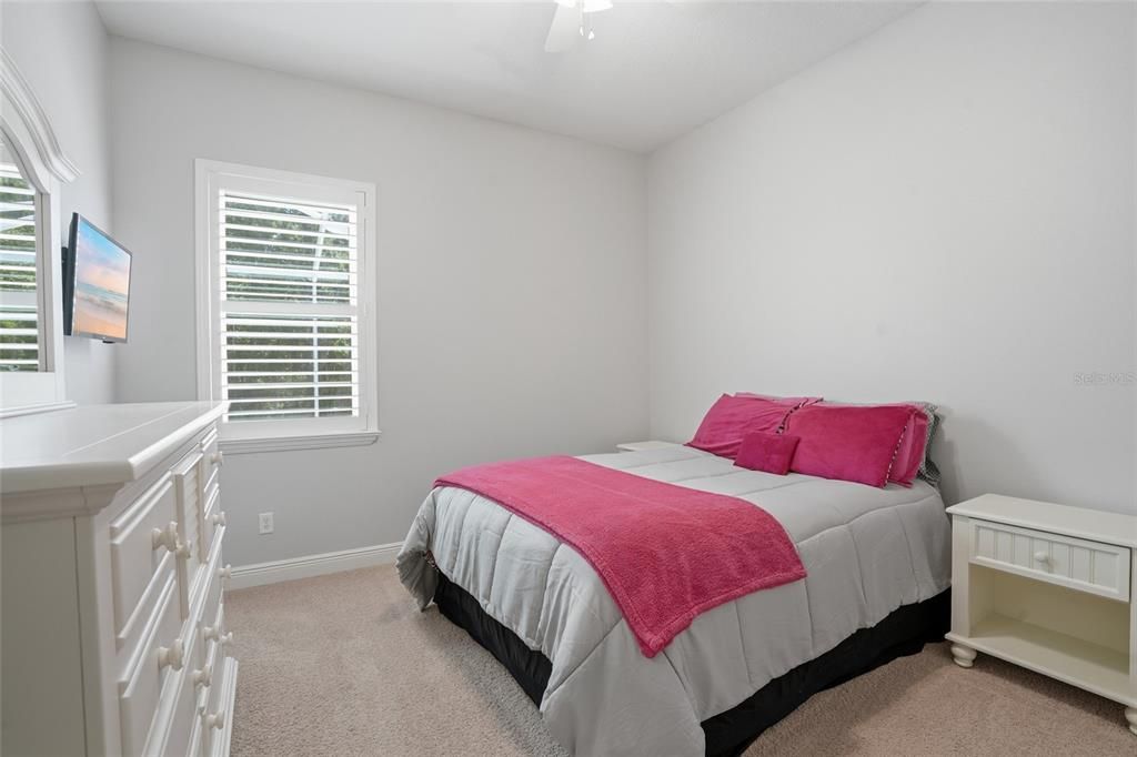 For Sale: $715,000 (5 beds, 4 baths, 3055 Square Feet)