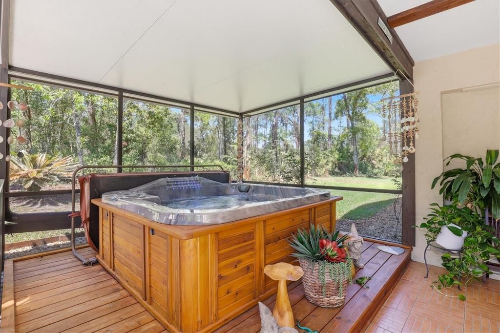 En Venta: $795,000 (3 camas, 2 baños, 2140 Pies cuadrados)