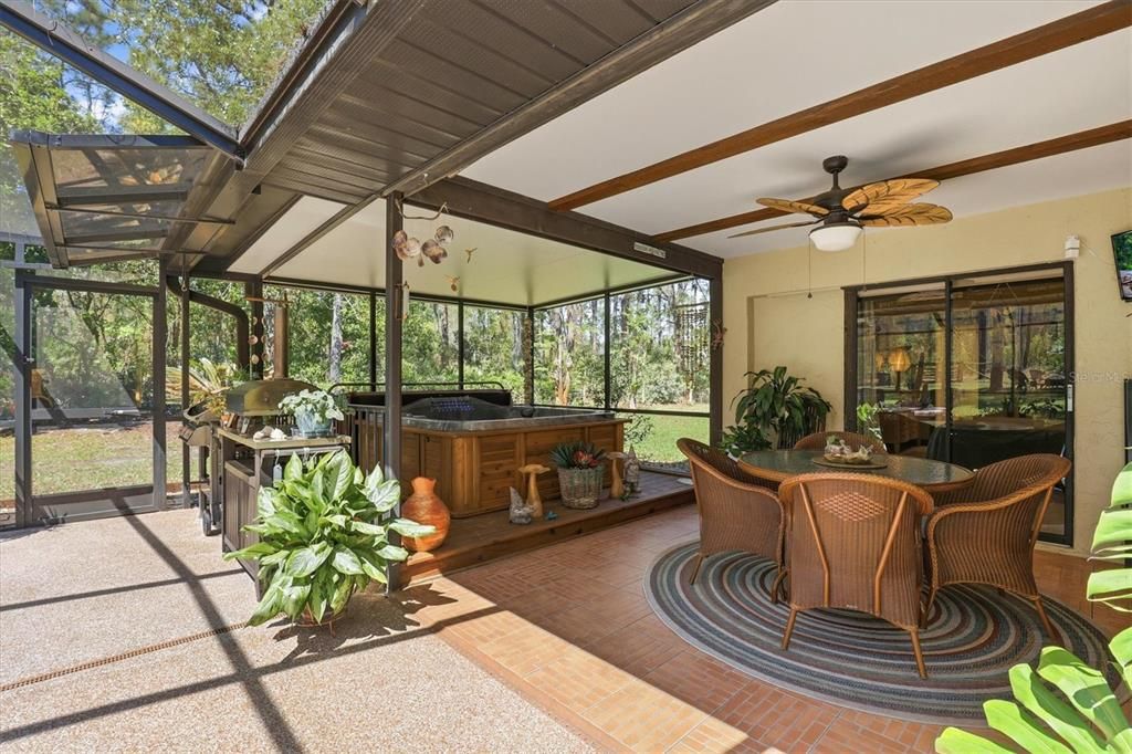 En Venta: $795,000 (3 camas, 2 baños, 2140 Pies cuadrados)