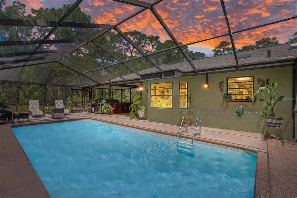 En Venta: $795,000 (3 camas, 2 baños, 2140 Pies cuadrados)
