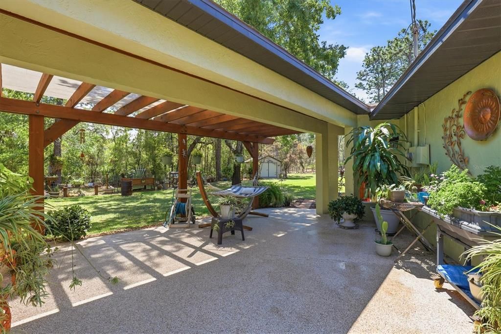 En Venta: $795,000 (3 camas, 2 baños, 2140 Pies cuadrados)