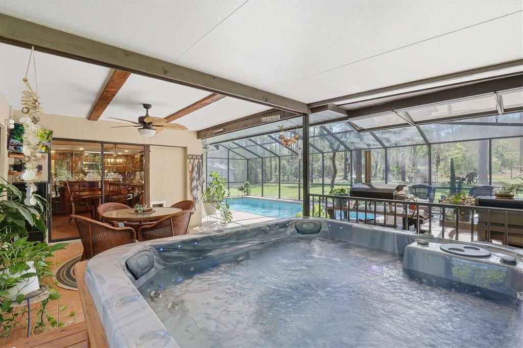 En Venta: $795,000 (3 camas, 2 baños, 2140 Pies cuadrados)