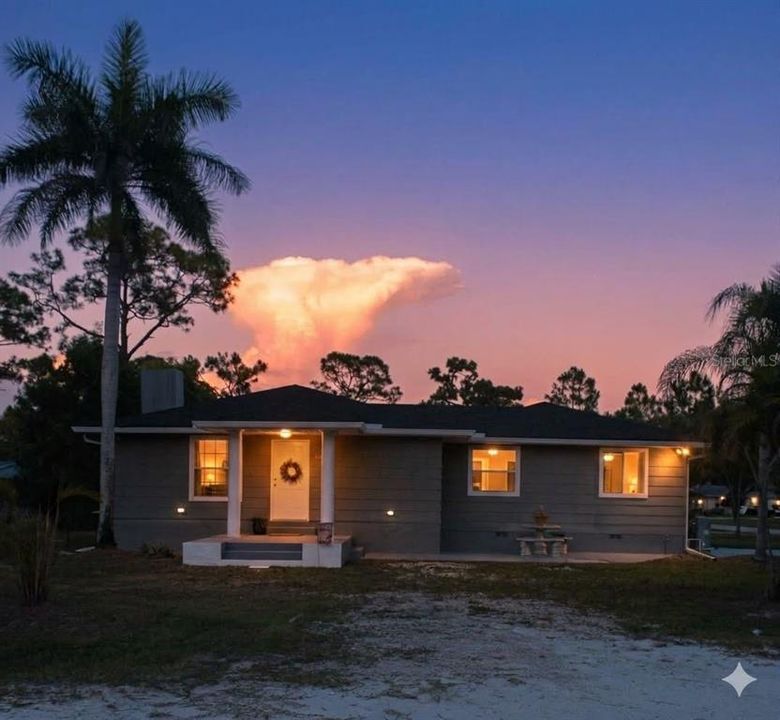 En Venta: $394,900 (4 camas, 2 baños, 2313 Pies cuadrados)