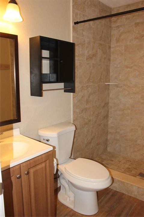 En Venta: $394,900 (4 camas, 2 baños, 2313 Pies cuadrados)