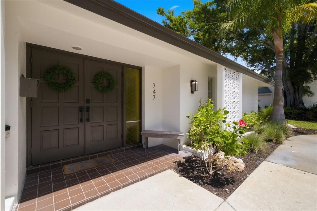 Activo con contrato: $674,900 (2 camas, 2 baños, 1636 Pies cuadrados)