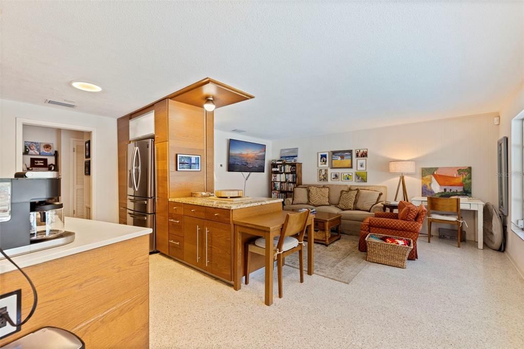 Activo con contrato: $674,900 (2 camas, 2 baños, 1636 Pies cuadrados)