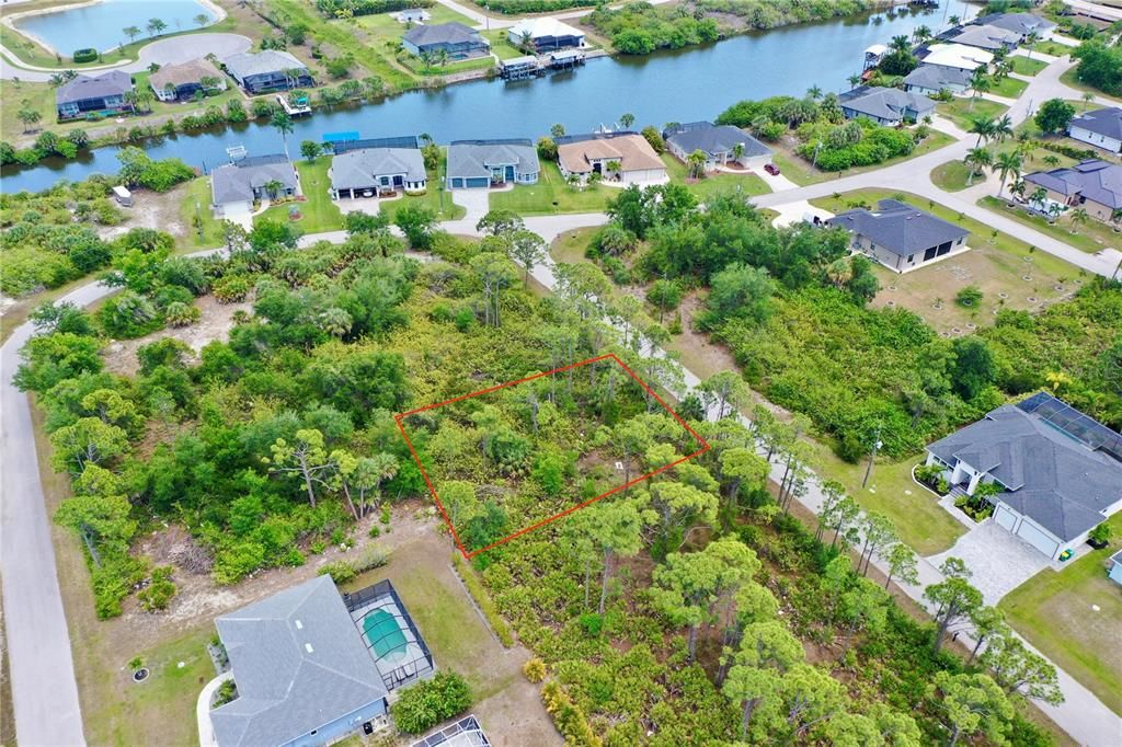 Activo con contrato: $19,900 (0.23 acres)