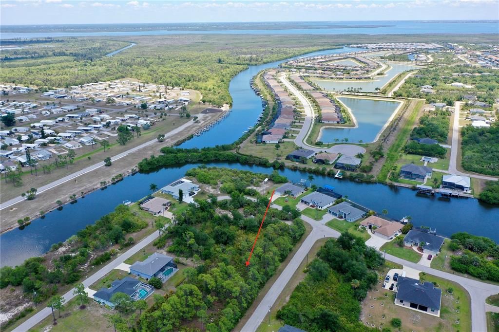 Activo con contrato: $19,900 (0.23 acres)