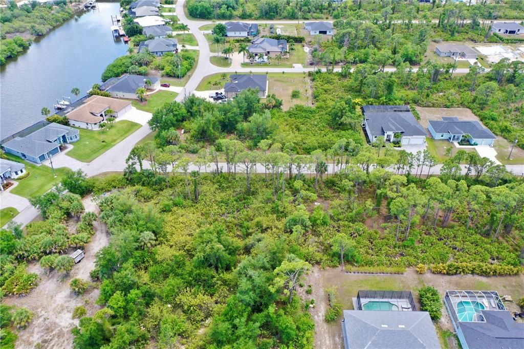 Activo con contrato: $19,900 (0.23 acres)