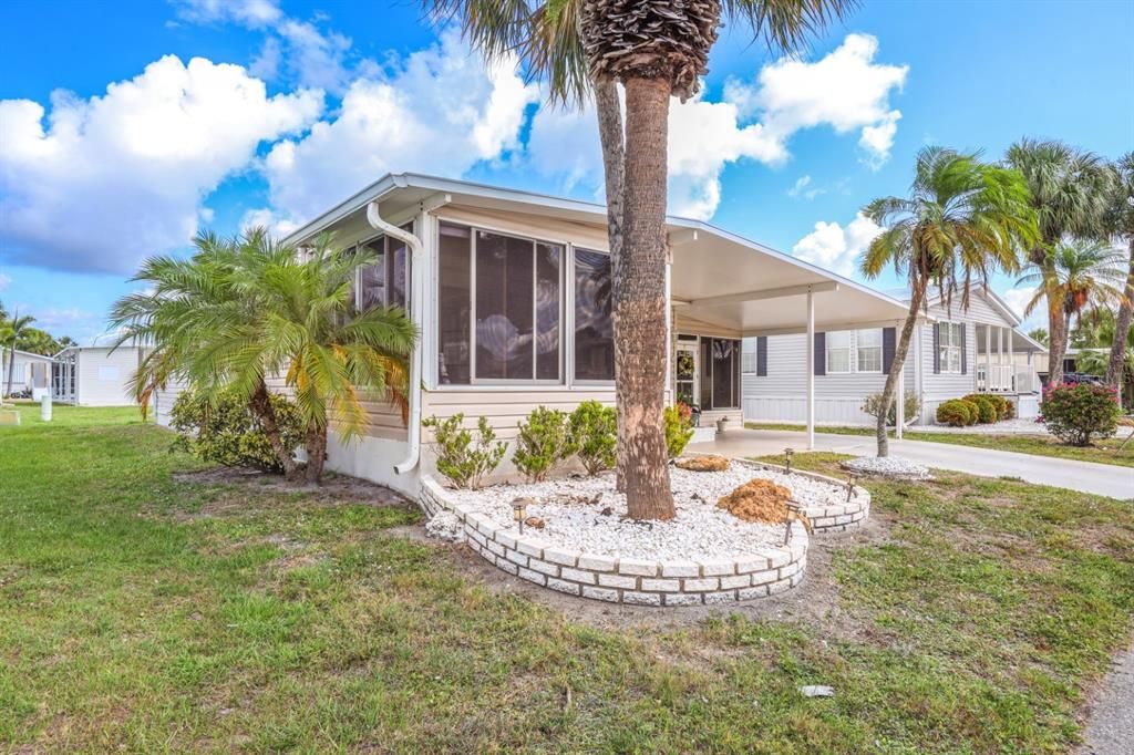 En Venta: $174,900 (2 camas, 2 baños, 1008 Pies cuadrados)